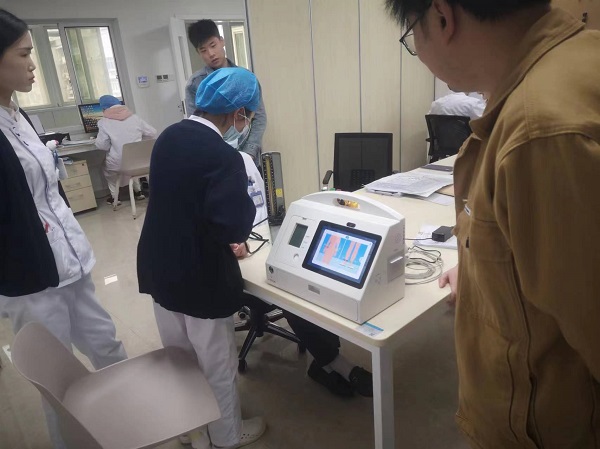 公共衛(wèi)生智能終端設(shè)備是什么？基層健康服務(wù)的“智能幫手”